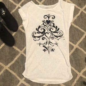 Black and white XS Express top